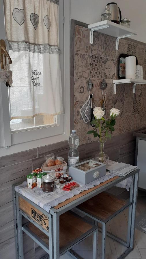 Apartamento La Tana Nel Vicolo Santa Marinella Exterior foto